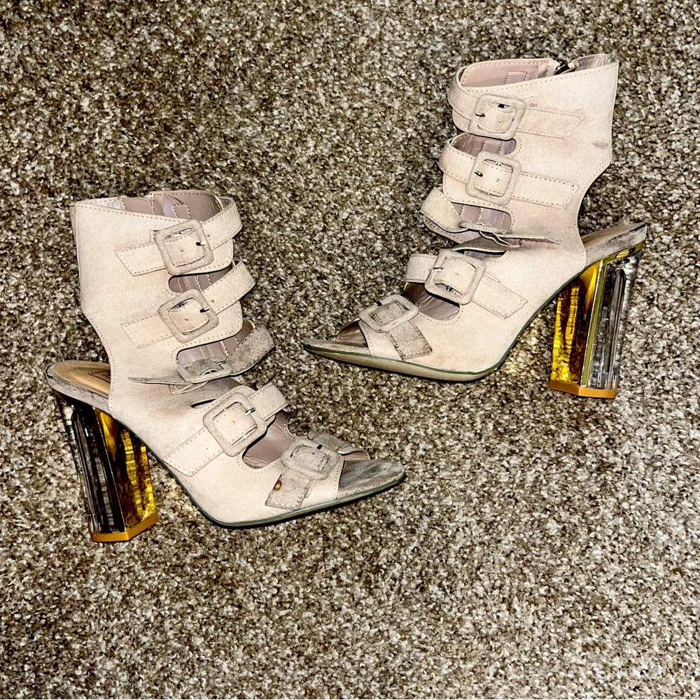 Truffle collection size 5 womens tan Perspex block heels